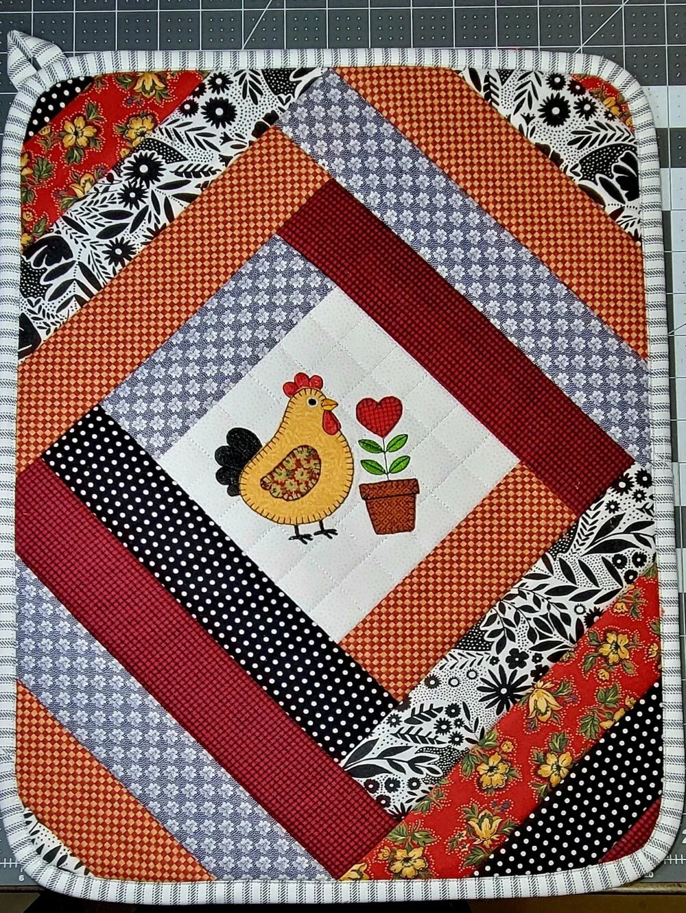 Applique chicken quilted dish drying or everything mat In red, black and white